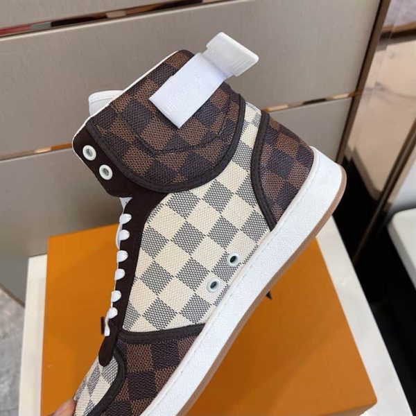 Louis Vuitton High Top Sneaker – LSVT115 - Image 4