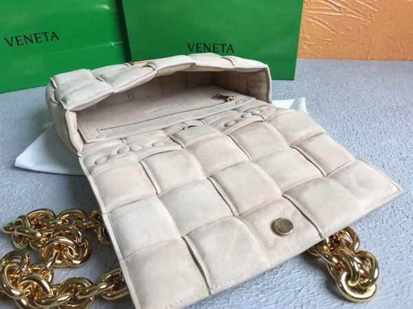 BOTTEGA VENETA WOMEN’S CHAIN CASSETTE IN PORRIDGE – WBV01 - Image 8
