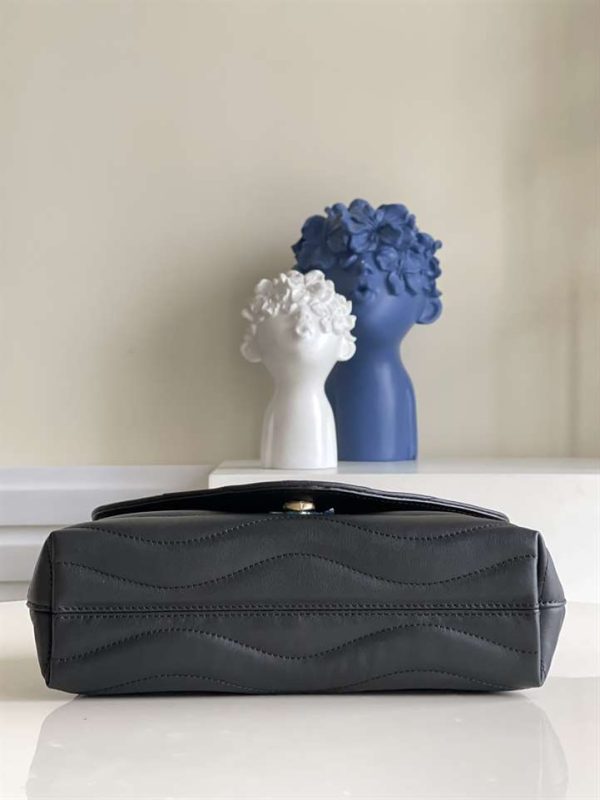 LV NEW WAVE CHAIN BAG – WLM268 - Image 7