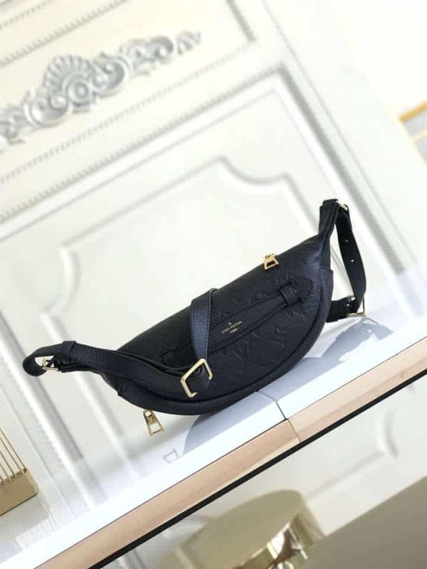 LOUIS VUITTON DISCOVERY BUMBAG – WLM182 - Image 2