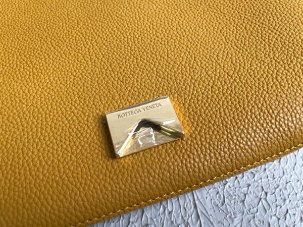 BOTTEGA VENETA WONMEN’S MOUNT IN COB – WBV15 - Image 6