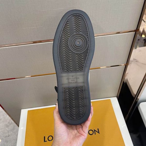 LOUIS VUITTON RIVOLI SNEAKER BOOT  – LSVT144 - Image 3