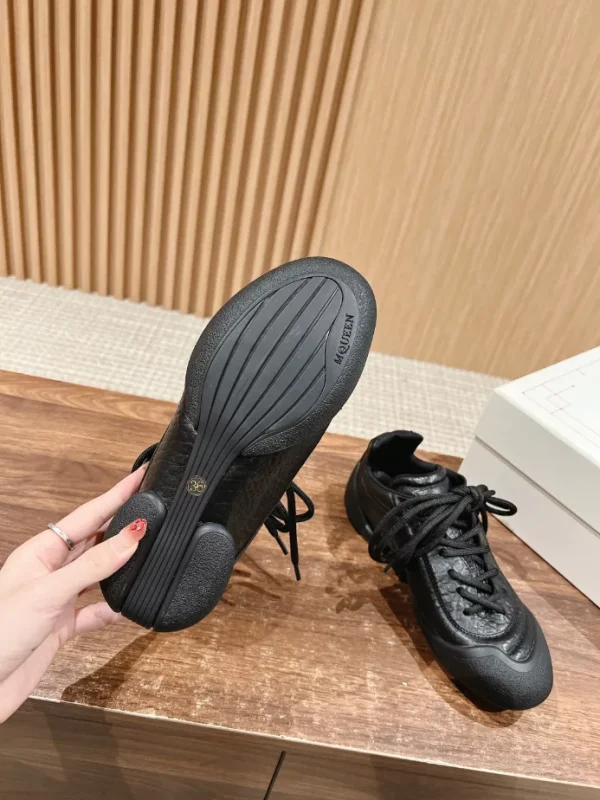 ALEXANDER MCQUEEN  FLEXION SNEAKERS – AM51 - Image 8