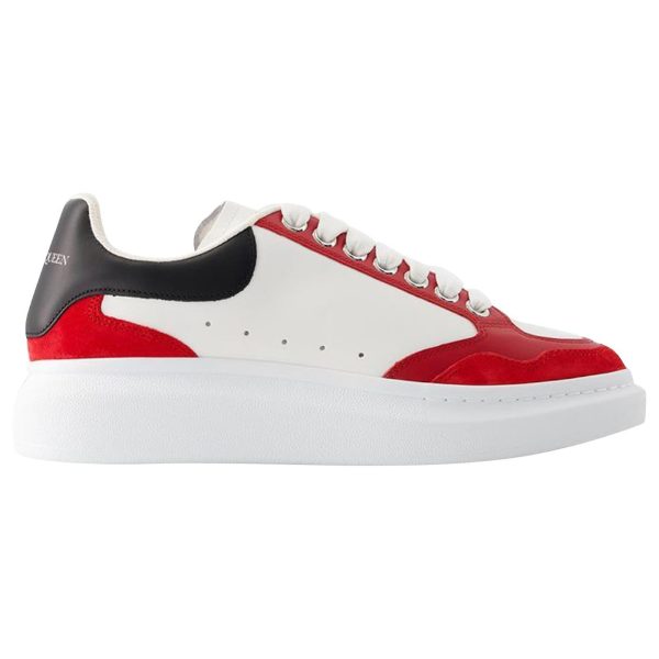 ALEXANDER MCQUEEN MEN’S OVERSIZED SNEAKER – AM32