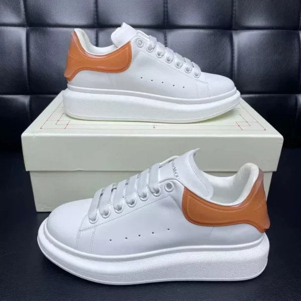 ALEXANDER MCQUEEN MEN’S OVERSIZED SNEAKER – AM34 - Image 4