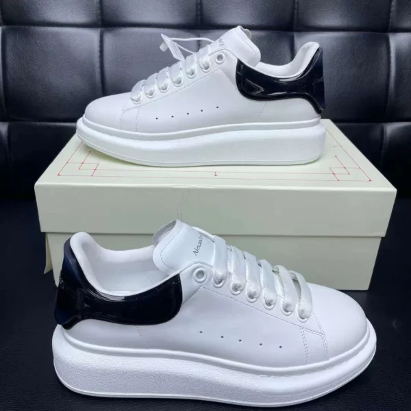 ALEXANDER MCQUEEN MEN’S OVERSIZED SNEAKER – AM35 - Image 2