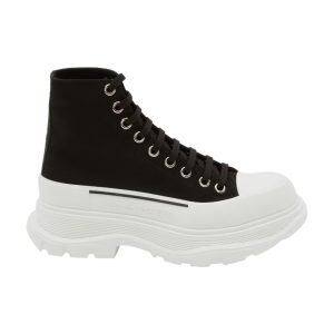 ALEXANDER MCQUEEN MEN’S TREAD SLICK BOOT IN BLACK/WHITE – AM21