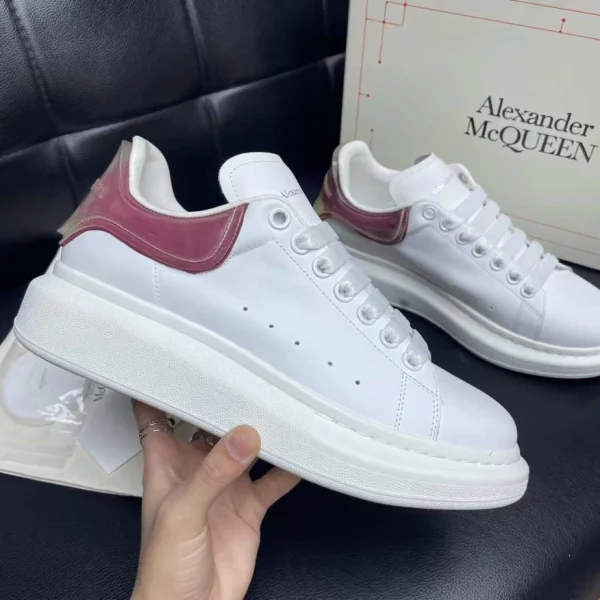 ALEXANDER MCQUEEN OVERSIZED SNEAKER – AM36