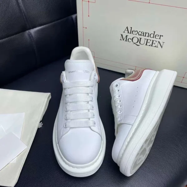 ALEXANDER MCQUEEN OVERSIZED SNEAKER – AM36 - Image 4