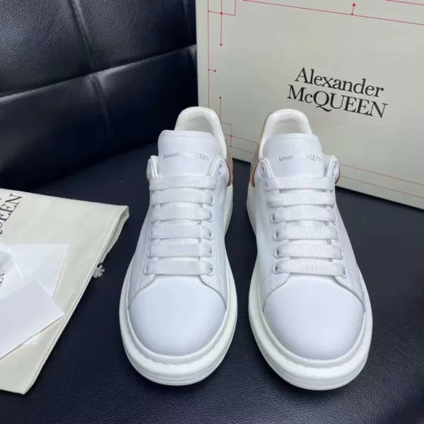 ALEXANDER MCQUEEN OVERSIZED SNEAKER – AM36 - Image 5