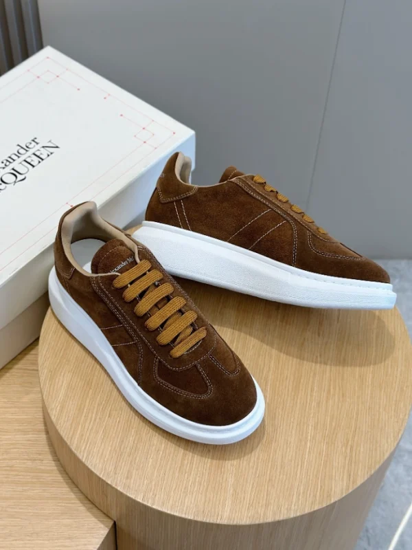 ALEXANDER MCQUEEN RETRO OVERSIZED SNEAKER – AM37 - Image 5