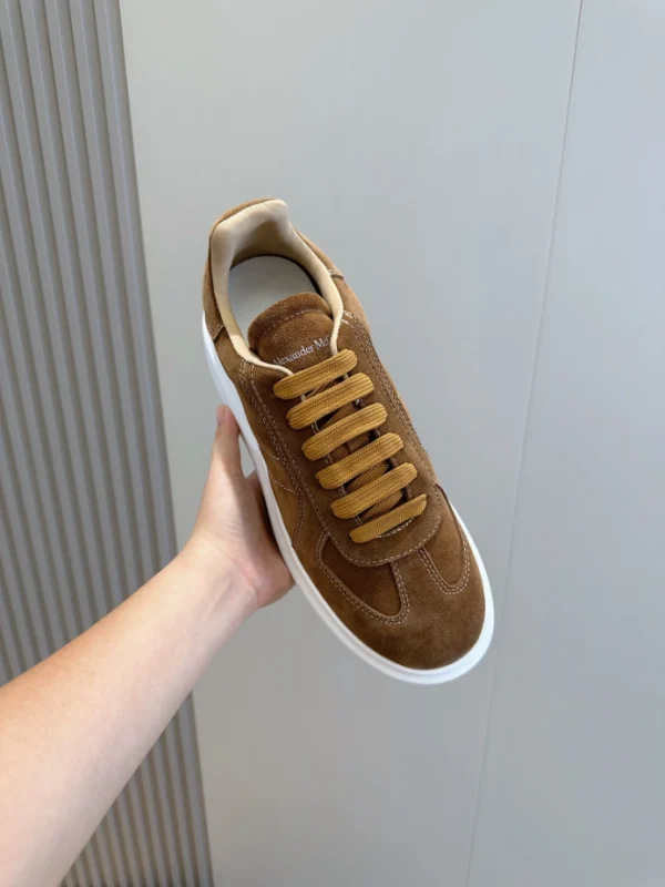 ALEXANDER MCQUEEN RETRO OVERSIZED SNEAKER – AM37 - Image 9