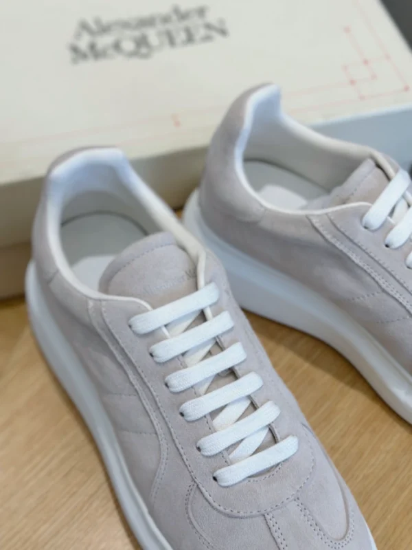 ALEXANDER MCQUEEN RETRO  OVERSIZED SNEAKER – AM38 - Image 7