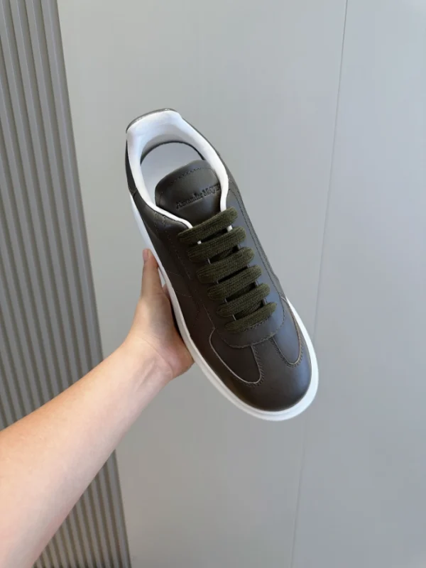 ALEXANDER MCQUEEN RETRO  OVERSIZED SNEAKER – AM39 - Image 3