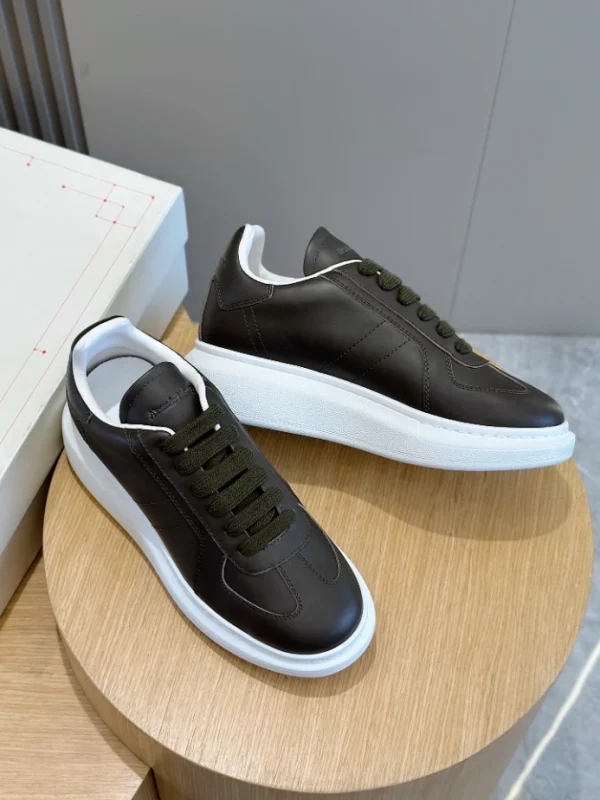 ALEXANDER MCQUEEN RETRO  OVERSIZED SNEAKER – AM39 - Image 8