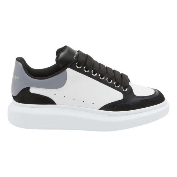 ALEXANDER MCQUEEN OVERSIZED SNEAKER – AM40