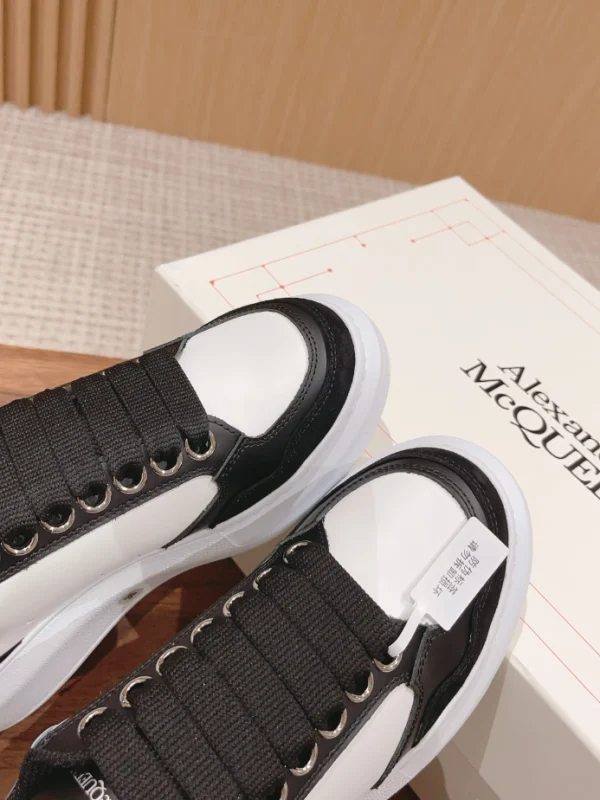 ALEXANDER MCQUEEN OVERSIZED SNEAKER – AM40 - Image 6