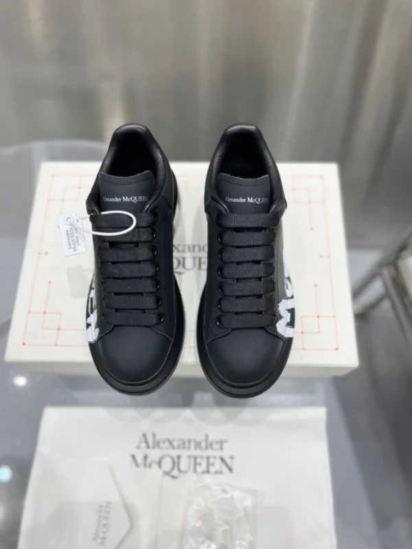 ALEXANDER MCQUEEN OVERSIZED SNEAKER – AM46 - Image 4