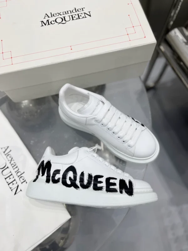 ALEXANDER MCQUEEN OVERSIZED SNEAKER – AM47 - Image 2