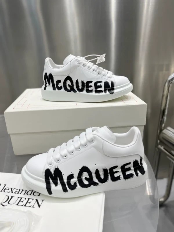 ALEXANDER MCQUEEN OVERSIZED SNEAKER – AM47 - Image 6