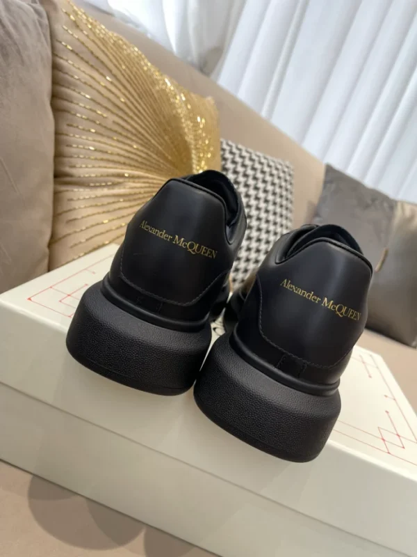 ALEXANDER MCQUEEN OVERSIZED SNEAKER – AM48 - Image 6