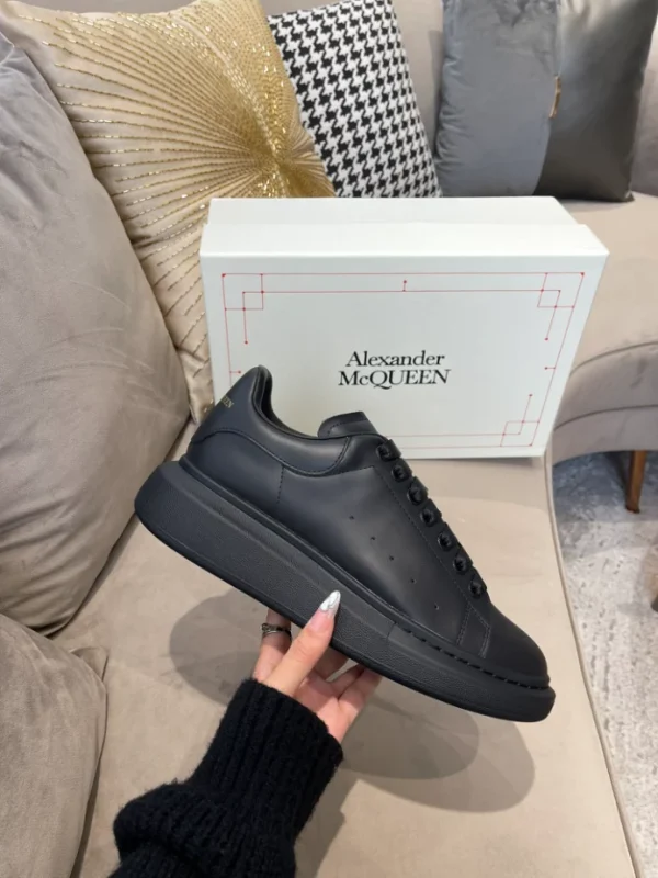ALEXANDER MCQUEEN OVERSIZED SNEAKER – AM48 - Image 2