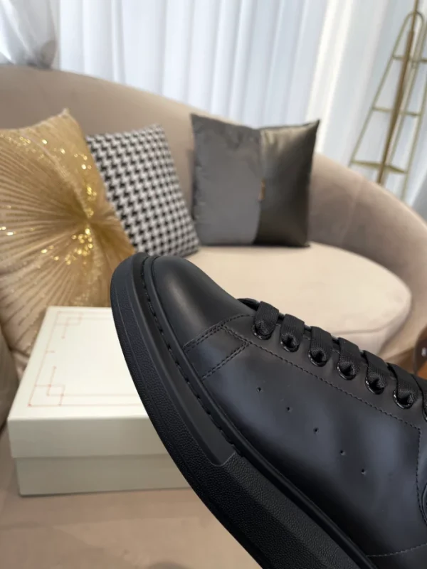 ALEXANDER MCQUEEN OVERSIZED SNEAKER – AM48 - Image 8