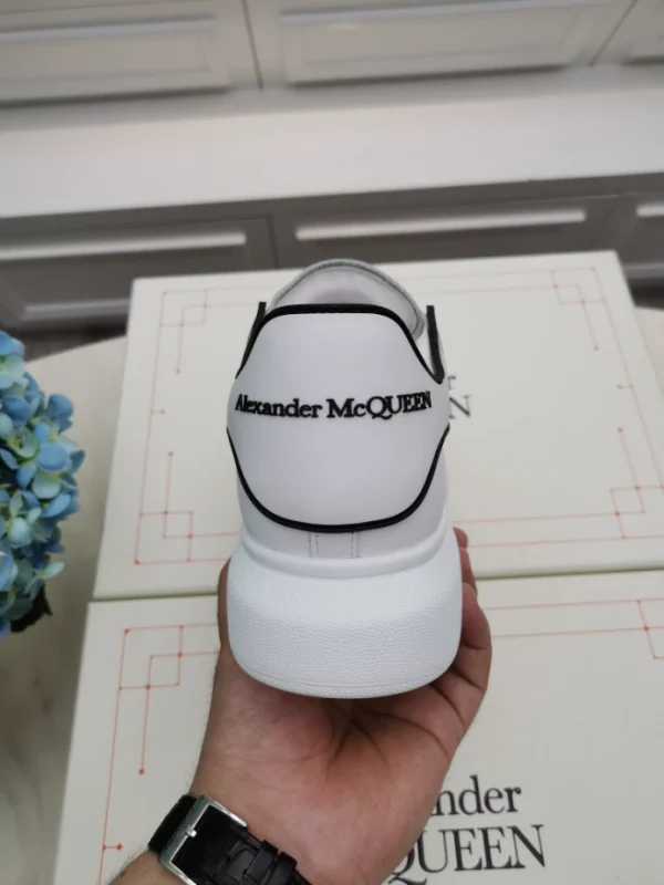 ALEXANDER MCQUEEN OVERSIZED SNEAKER – AM49 - Image 7