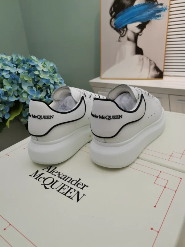 ALEXANDER MCQUEEN OVERSIZED SNEAKER – AM49 - Image 8