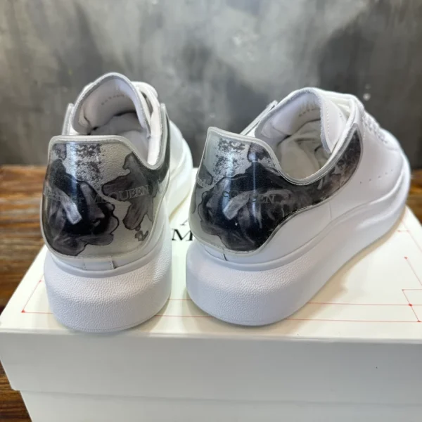 ALEXANDER MCQUEEN OVERSIZED SNEAKER – AM56 - Image 5