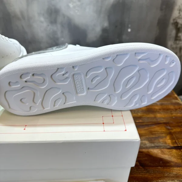 ALEXANDER MCQUEEN OVERSIZED SNEAKER – AM56 - Image 7