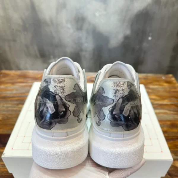 ALEXANDER MCQUEEN OVERSIZED SNEAKER – AM56 - Image 9