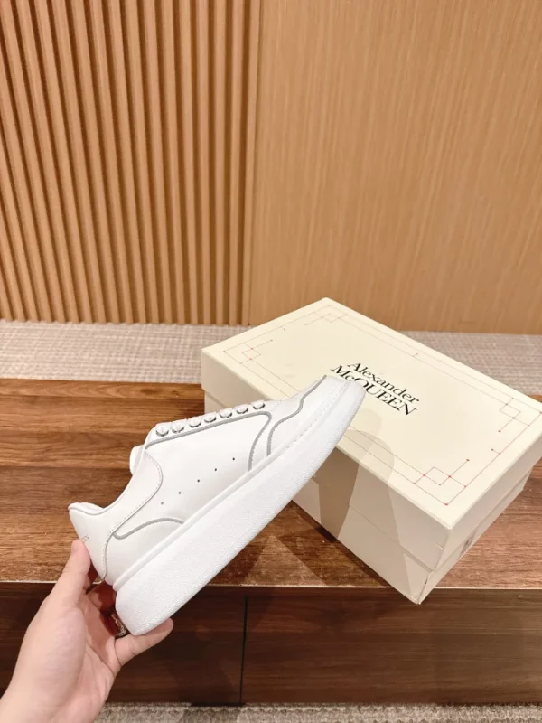 ALEXANDER MCQUEEN OVERSIZED SNEAKER – AM57 - Image 6