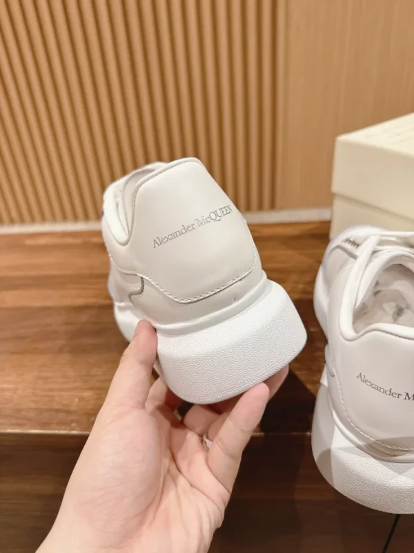 ALEXANDER MCQUEEN OVERSIZED SNEAKER – AM57 - Image 5