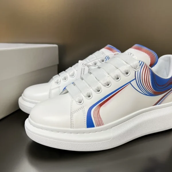 ALEXANDER MCQUEEN OVERSIZED SNEAKER – AM59 - Image 4