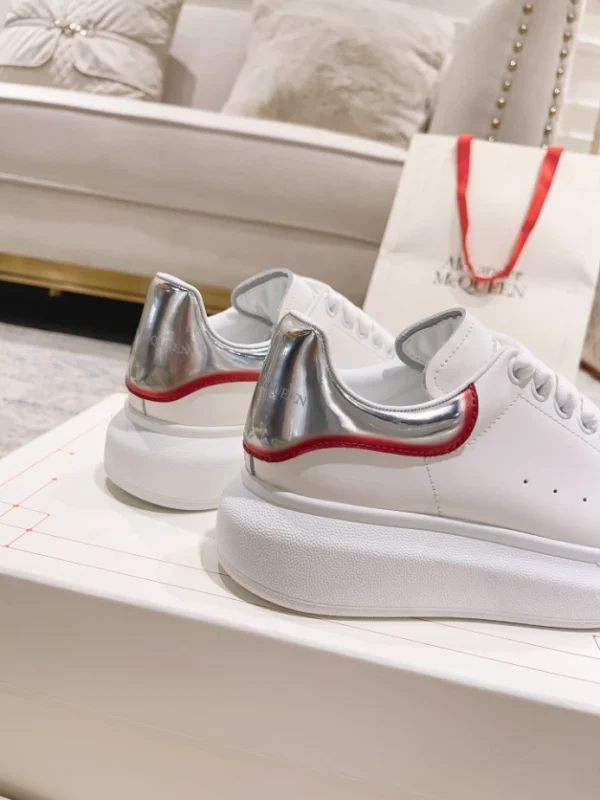 ALEXANDER MCQUEEN OVERSIZED SNEAKER – AM60 - Image 4