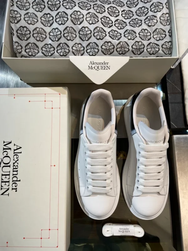 ALEXANDER MCQUEEN OVERSIZED SNEAKER – AM61 - Image 4