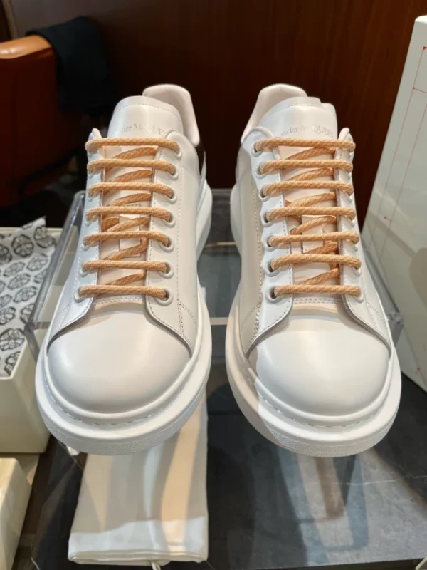 ALEXANDER MCQUEEN OVERSIZED SNEAKER – AM63 - Image 3