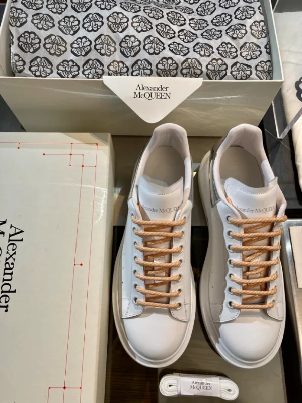 ALEXANDER MCQUEEN OVERSIZED SNEAKER – AM63 - Image 7