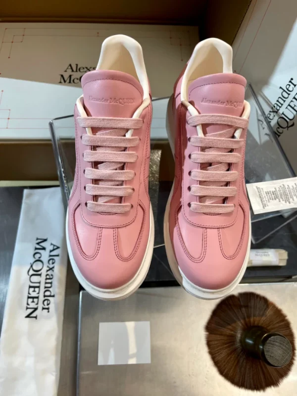 ALEXANDER MCQUEEN RETRO OVERSIZED SNEAKER – AM67 - Image 2