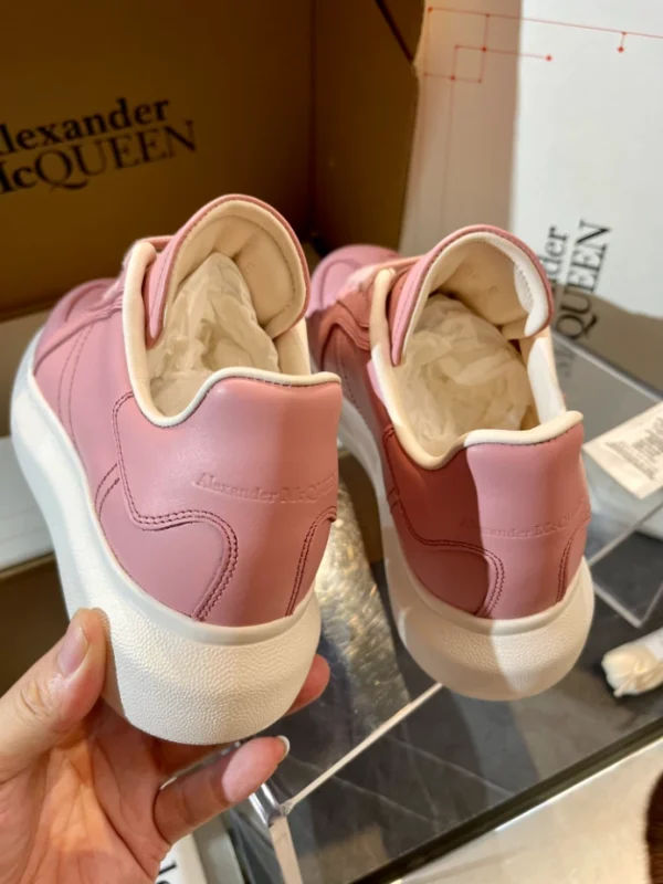ALEXANDER MCQUEEN RETRO OVERSIZED SNEAKER – AM67 - Image 3