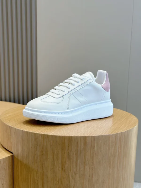 ALEXANDER MCQUEEN RETRO OVERSIZED SNEAKER – AM69 - Image 6