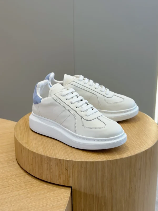 ALEXANDER MCQUEEN RETRO OVERSIZED SNEAKER – AM70 - Image 6