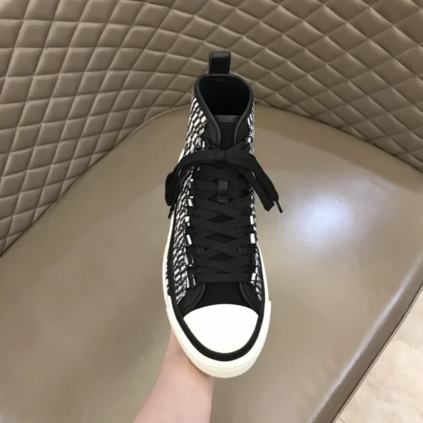 AMIRI HIGH-TOP SNEAKERS – AM078 - Image 4