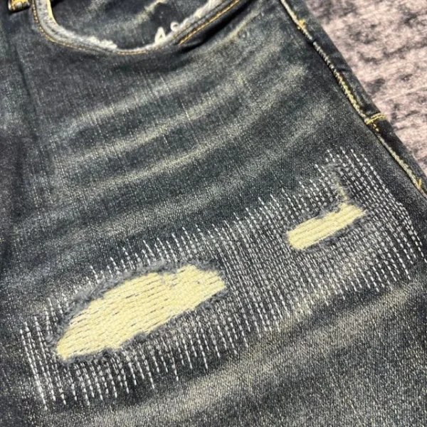 AMIRI JEANS – AJ011 - Image 4
