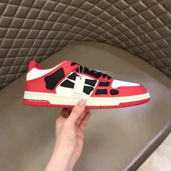AMIRI SKEL TOP LOW SNEAKER – AM058