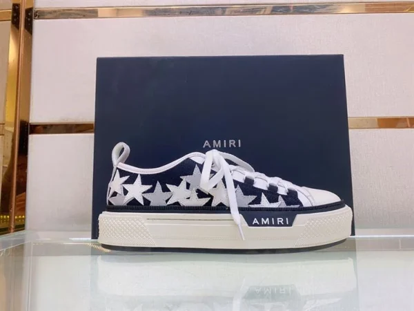 AMIRI STAR-PATCH LOW-TOP SNEAKERS – AM010 - Image 2