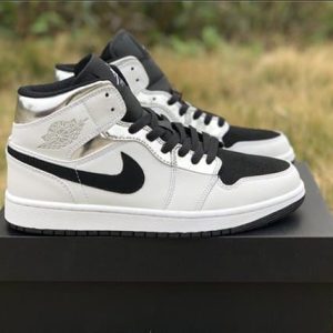 Air Jordan 1 Mid – AJH052