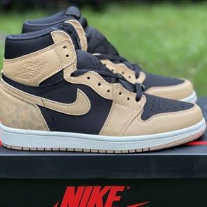 Air Jordan 1 Retro High – AJH005
