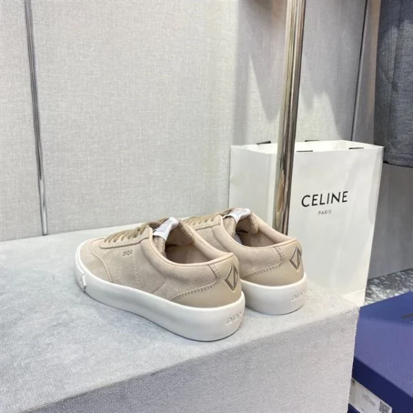 B101 SNEAKER GREIGE NUBUCK CALFSKIN – CD142 - Image 3